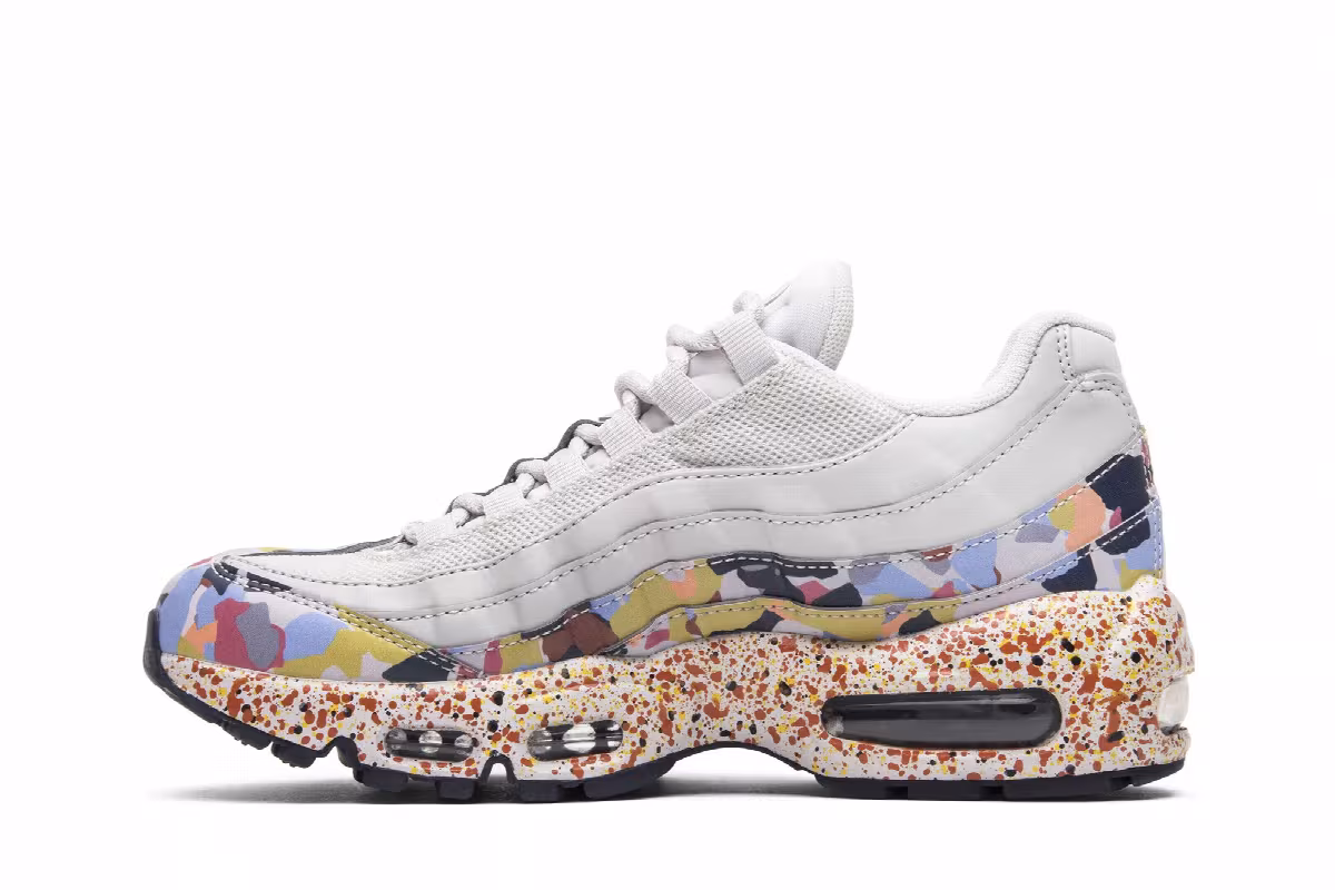 Nike Women's Air Max 95 SE 'Vast Grey', view 4