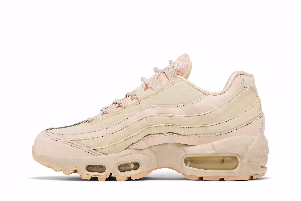 Nike Women's Air Max 95 LX Guava Ice, view 4