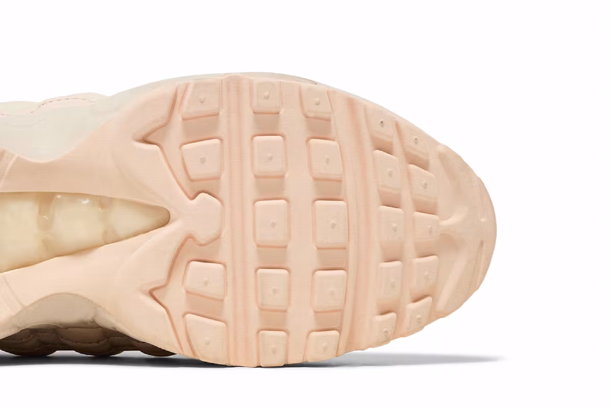 Nike Women's Air Max 95 LX Guava Ice, view 6