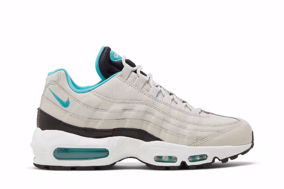 Nike Air Max 95 Essential Light Bone, view 2