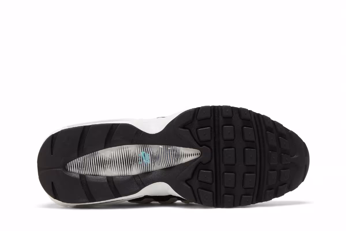 Nike Air Max 95 Essential Light Bone, view 5