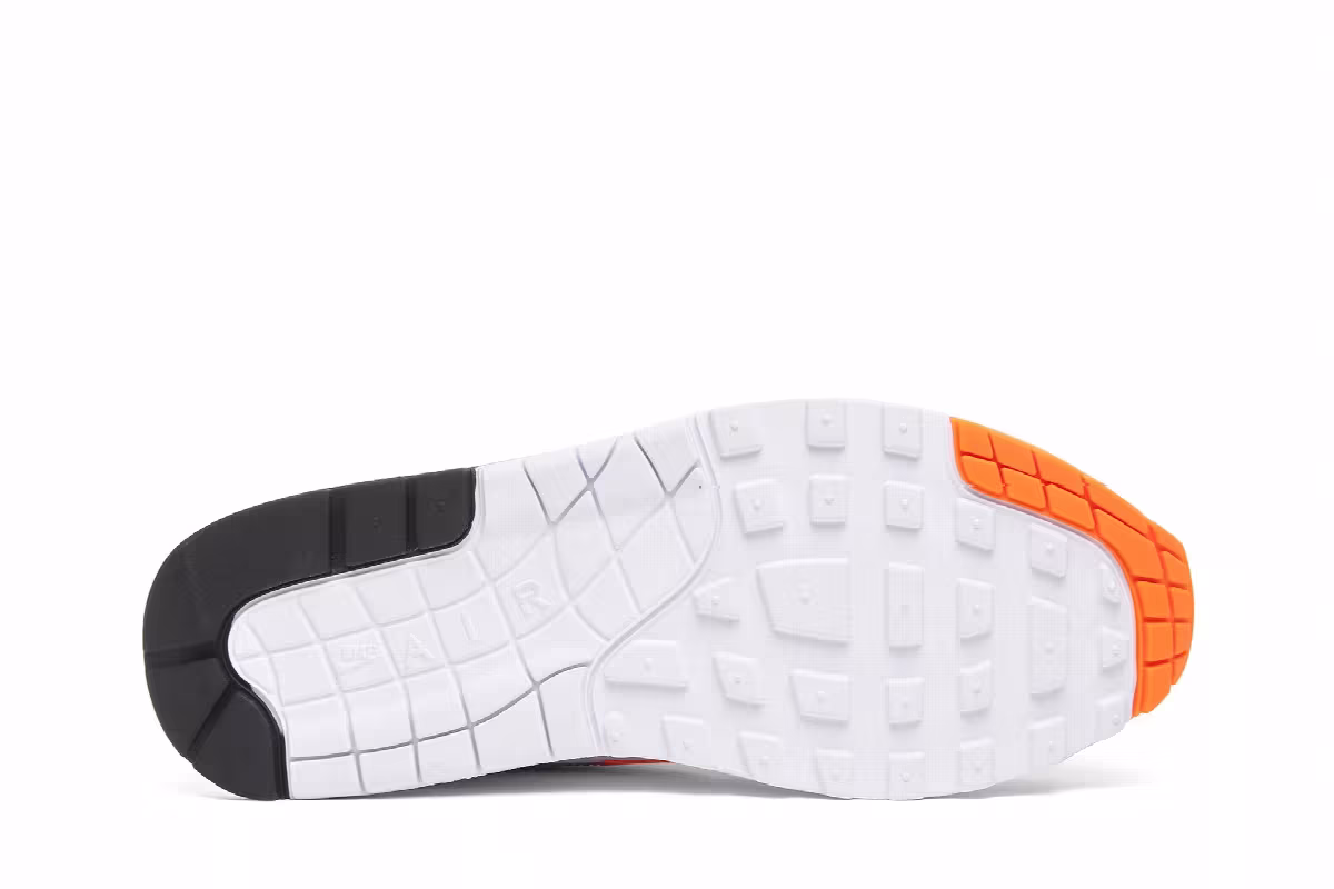 Nike Women's Air Max 1 LX Just Do It, view 5
