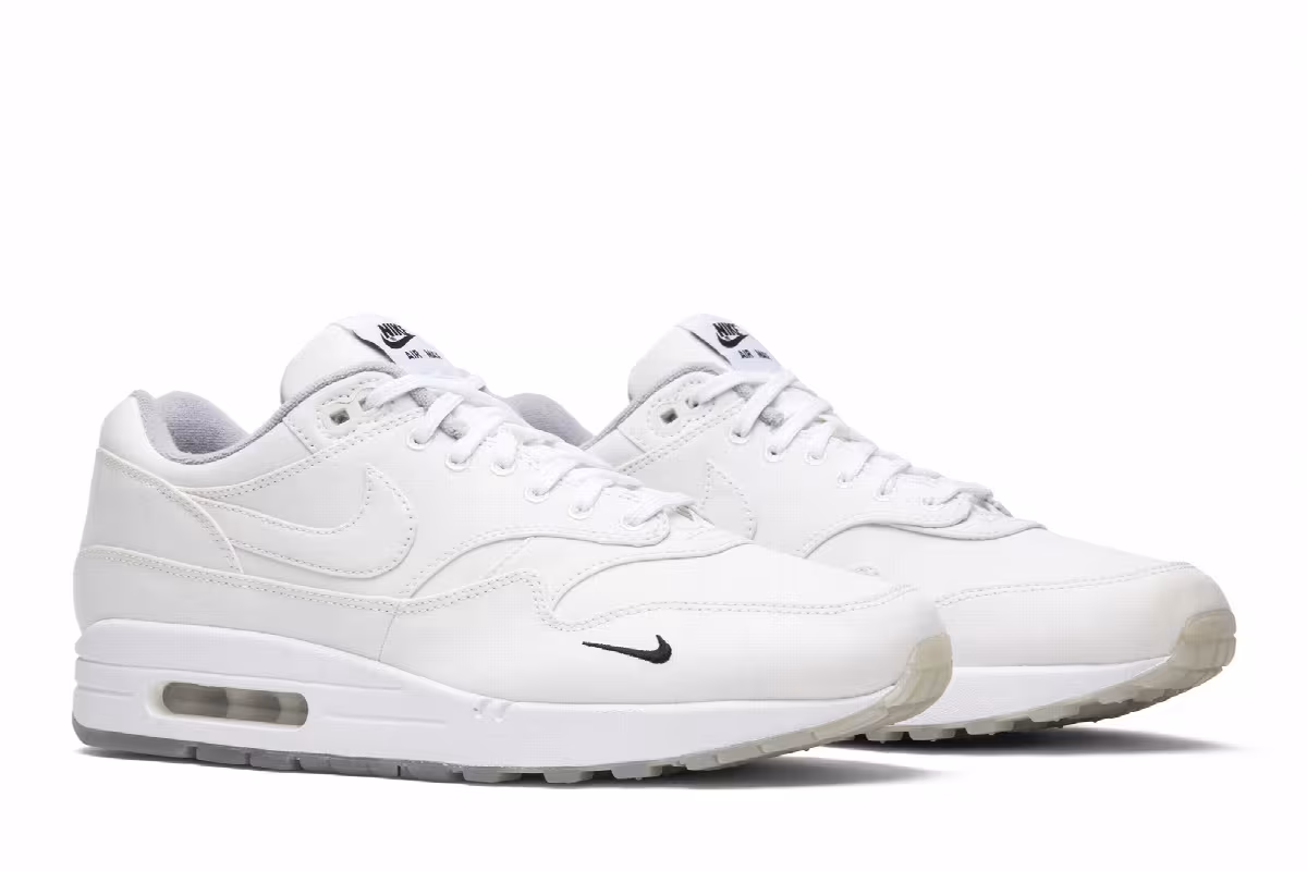 Dover Street Market x NikeLab Air Max 1 White, view 9