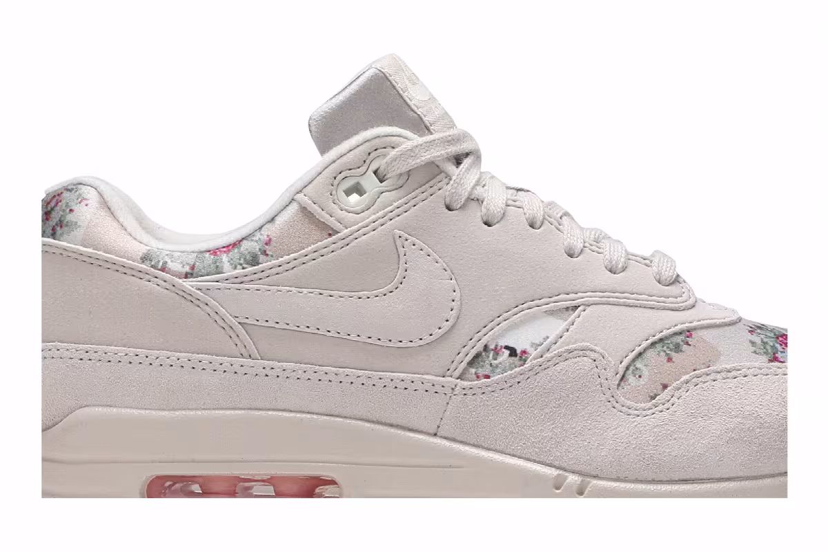 Nike Women's Air Max 1 Floral Camo, view 3