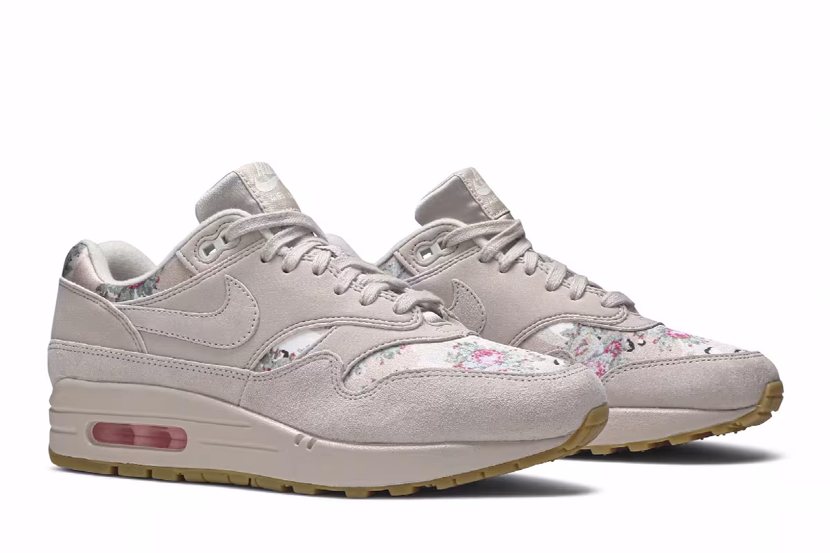 Nike Women's Air Max 1 Floral Camo, view 9