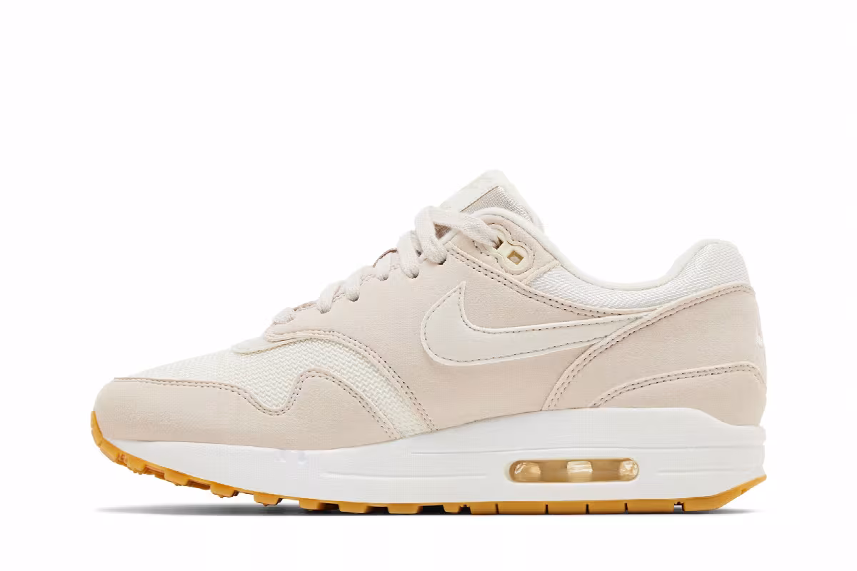 Nike Women's Air Max 1 Desert Sand, view 4