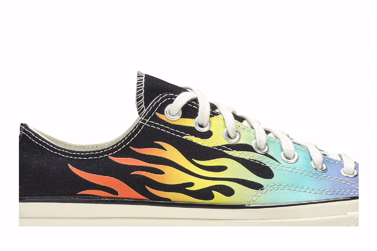 Converse Chuck 70 Low Archive Print - Flames, view 3