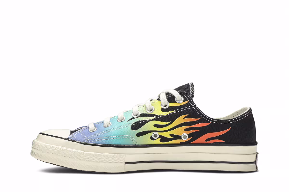 Converse Chuck 70 Low Archive Print - Flames, view 4