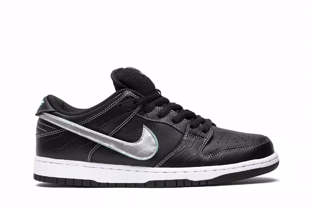 Diamond Supply Co. x Nike Dunk Low Pro SB Black Diamond, view 2