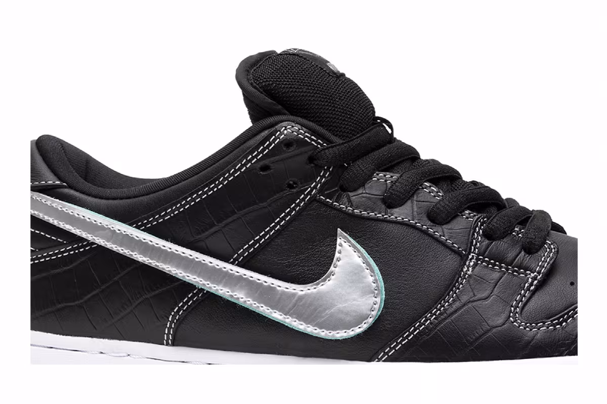 Diamond Supply Co. x Nike Dunk Low Pro SB Black Diamond, view 3