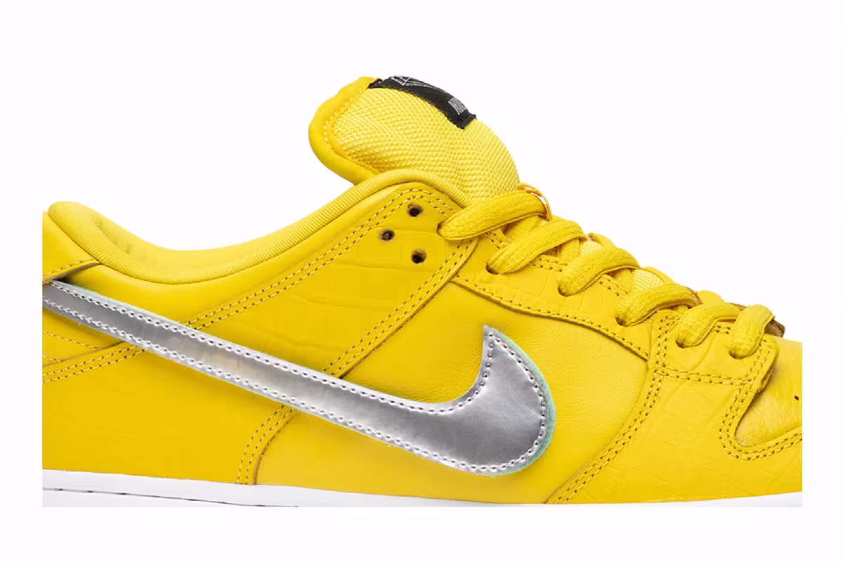 Nike Diamond Supply Co. x Dunk Low Pro SB Canary Diamond, view 3