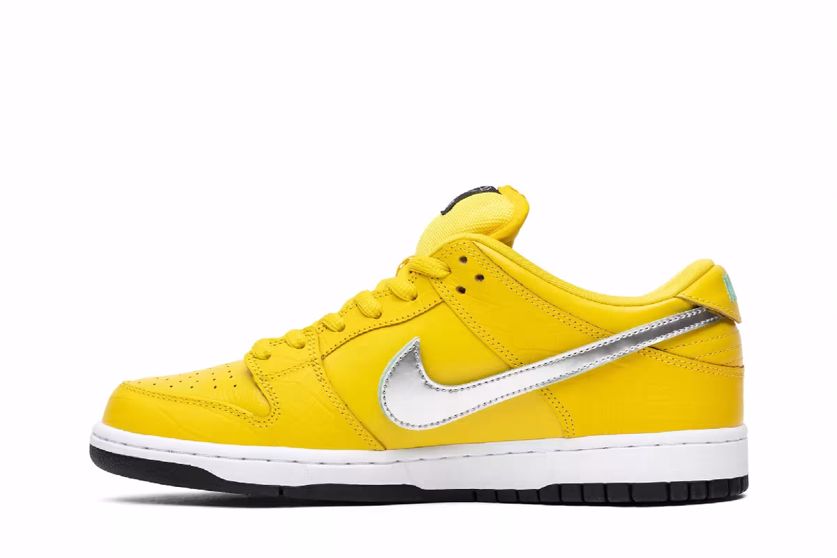 Nike Diamond Supply Co. x Dunk Low Pro SB Canary Diamond, view 4