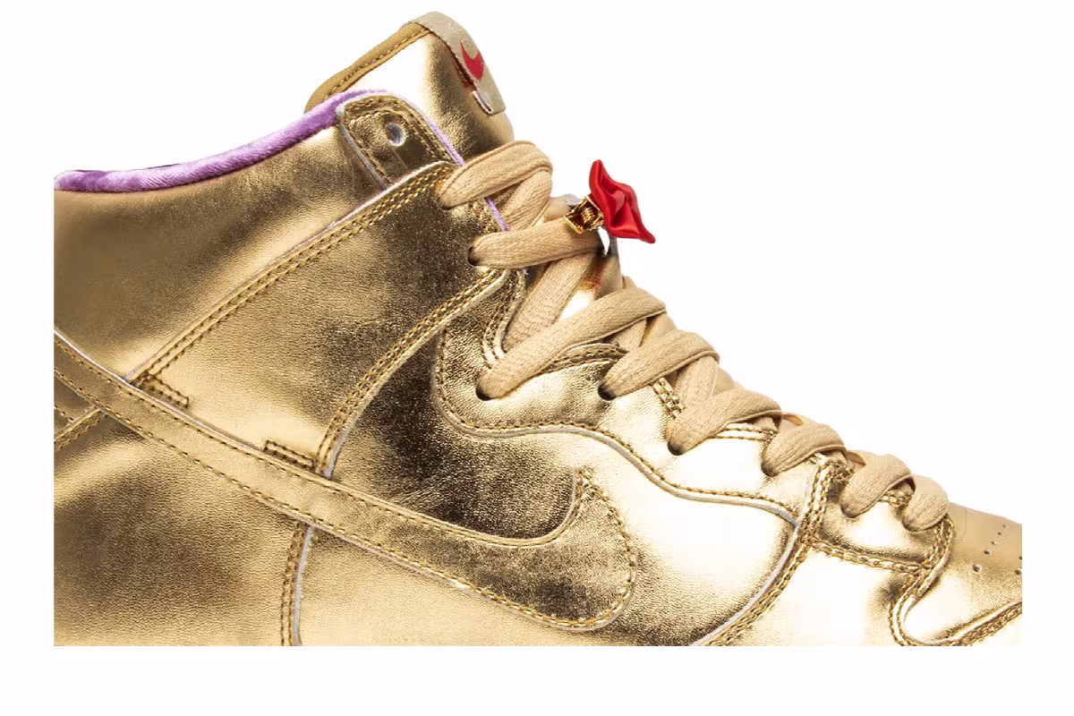 Humidity x Nike Dunk High SB Trumpet, view 3