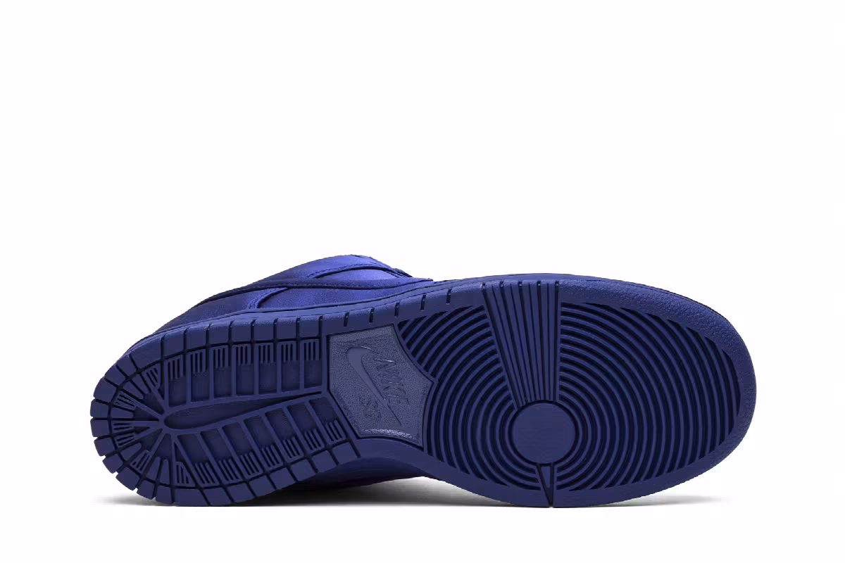NBA x Nike Dunk Low SB Deep Royal Blue, view 5