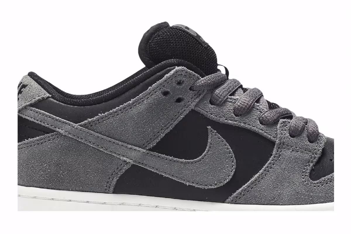 Nike SB Dunk Low TRD Dark Grey, view 3