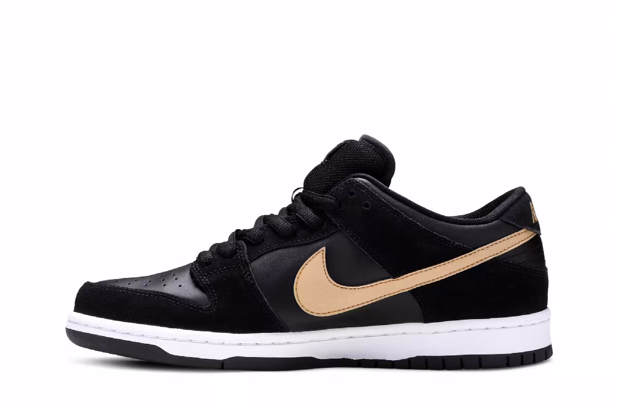 Nike Dunk Low SB Pro Metallic Gold, view 4