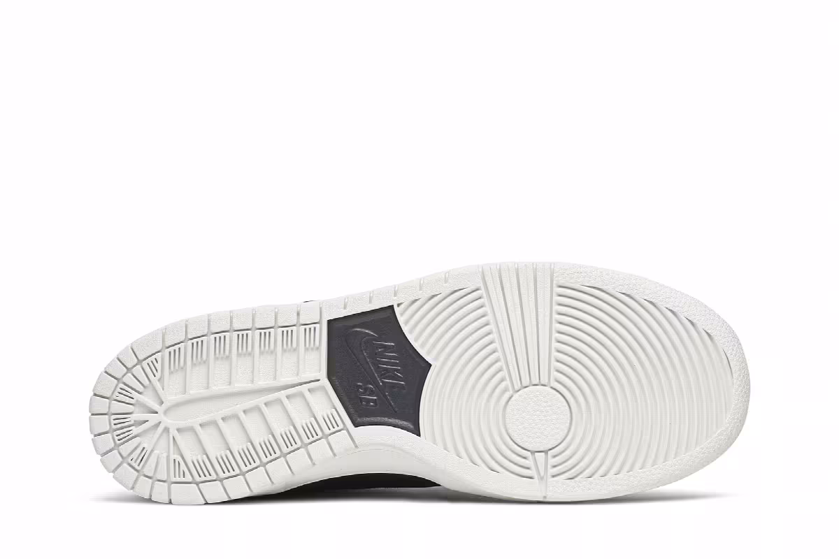 Nike Dunk Low Pro Decon SB Black, view 5