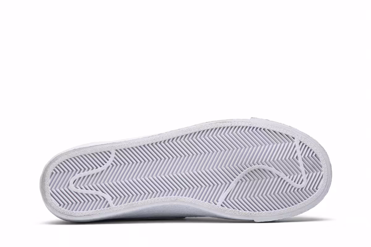 NBA x Nike Blazer Low SB White, view 5