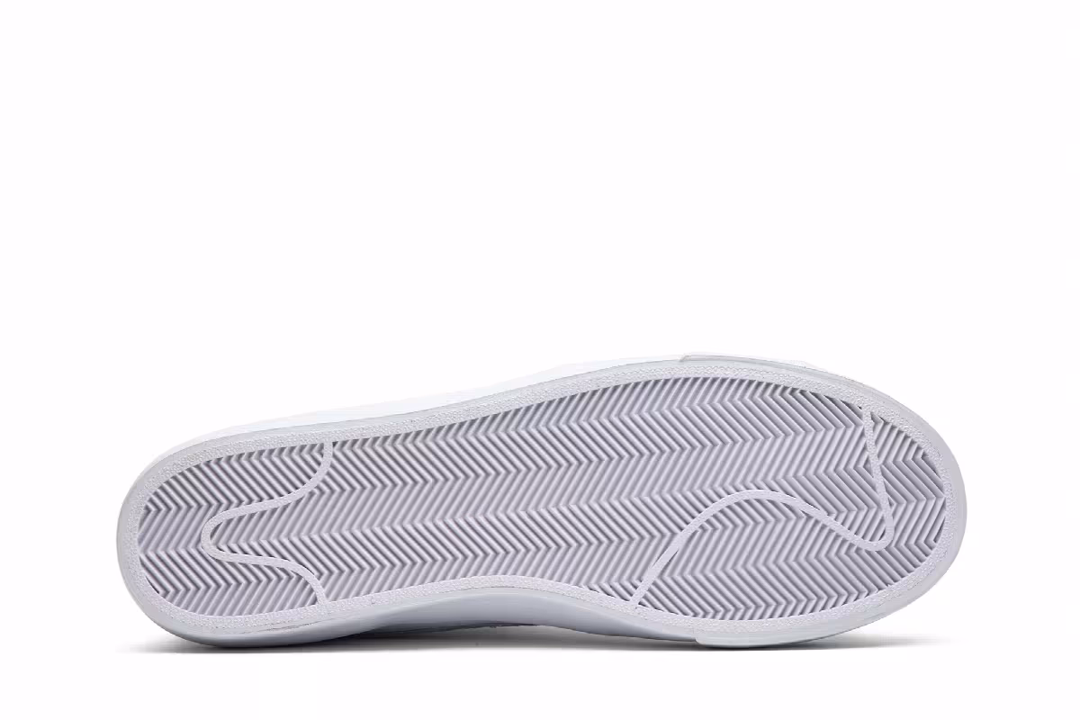 Nike Blazer Royal QS Triple White, view 5