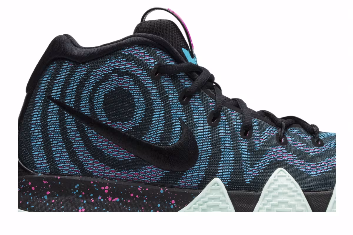 Nike Kyrie 4 80s, view 3