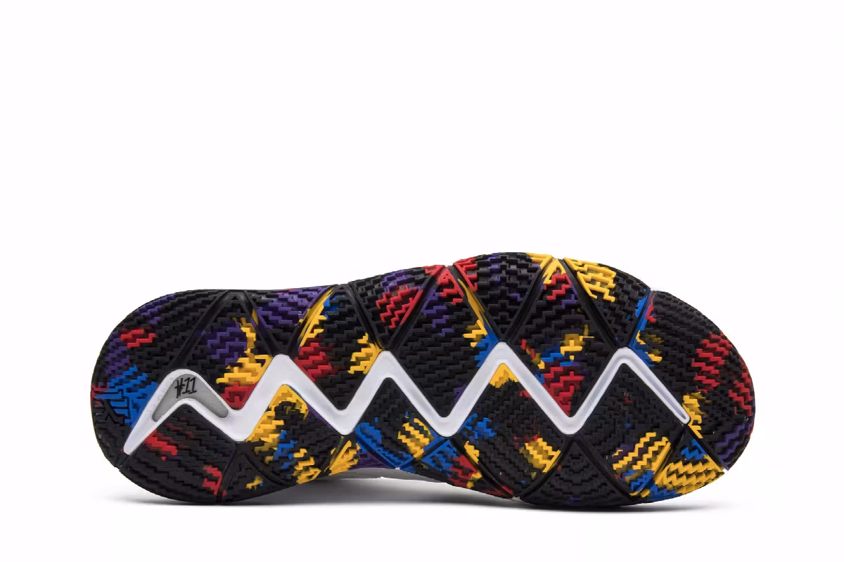 Nike Kyrie 4 NCAA Tournament, view 5