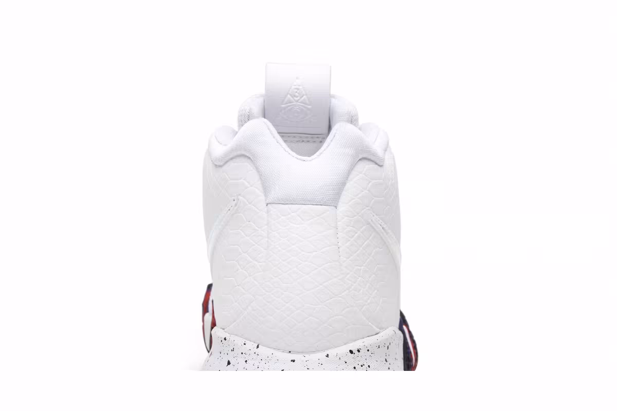 Nike Kyrie 4 NCAA Tournament, view 8