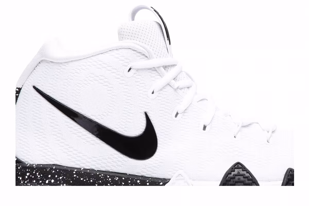 Nike Kyrie 4 White, view 3