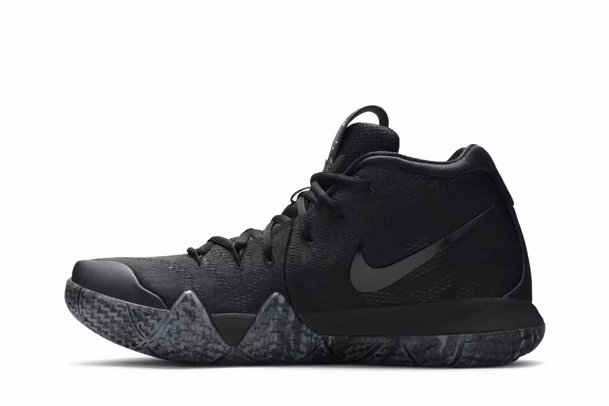 Nike Kyrie 4 Blackout, view 4