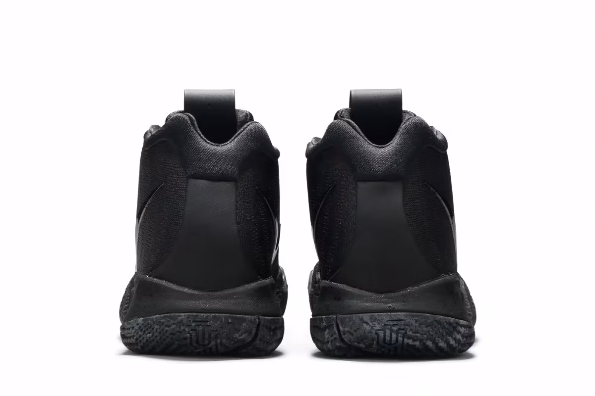 Nike Kyrie 4 Blackout, view 7