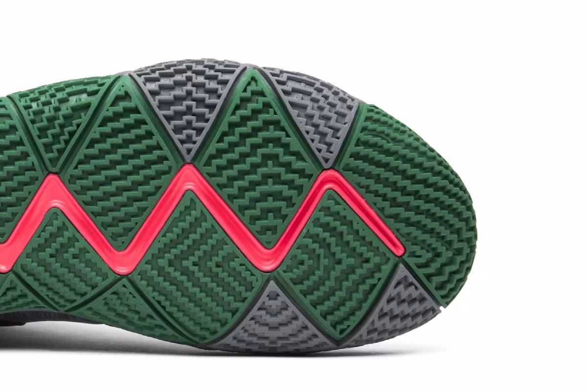 Nike Kyrie 4 City Guardians, view 6