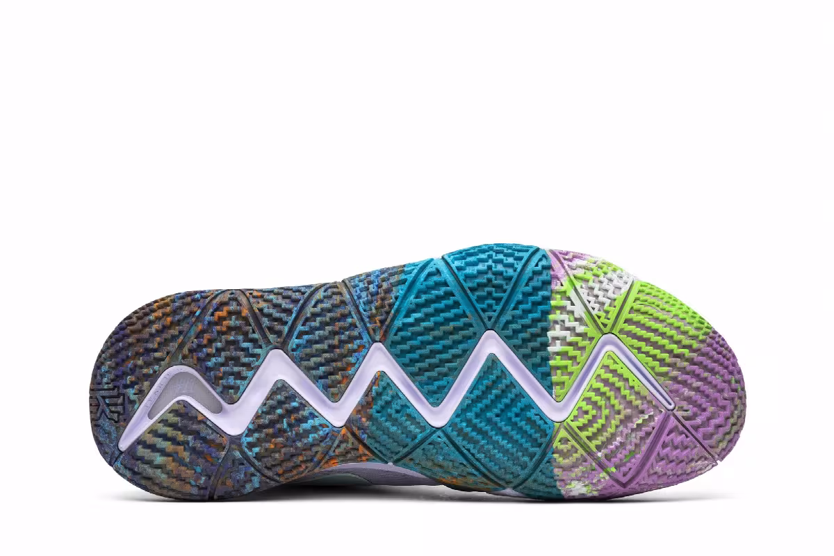 Nike Kyrie 4 90s, view 5