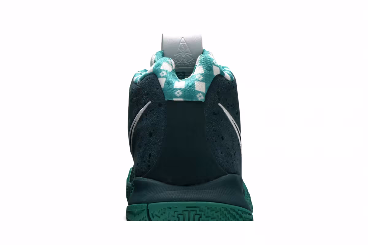 Nike Kyrie 4 Green Lobster, view 8
