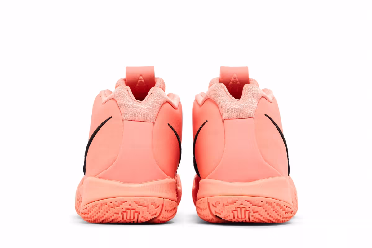 Nike Kyrie 4 GS Atomic Pink, view 7