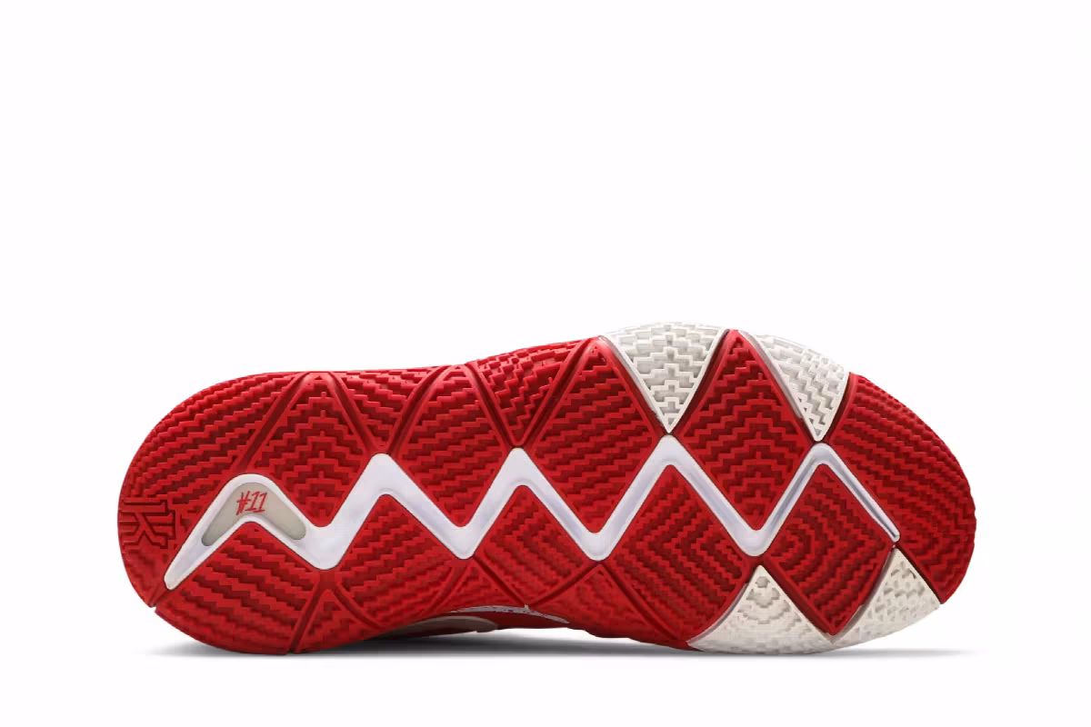 Nike Kyrie 4 University Red, view 5