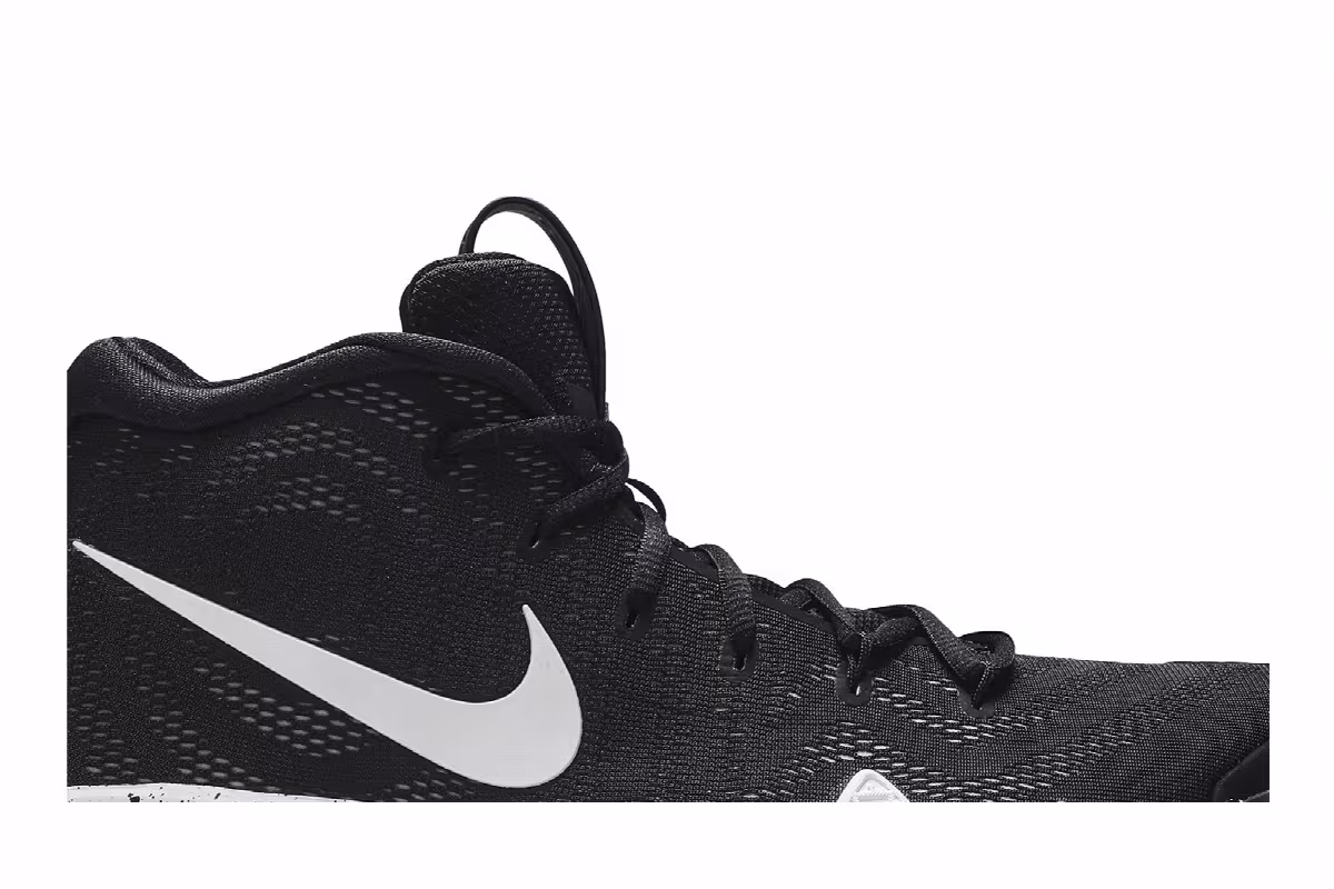 Nike Kyrie 4 Black, view 3