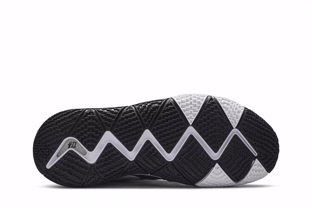 Nike Kyrie 4 Black, view 5