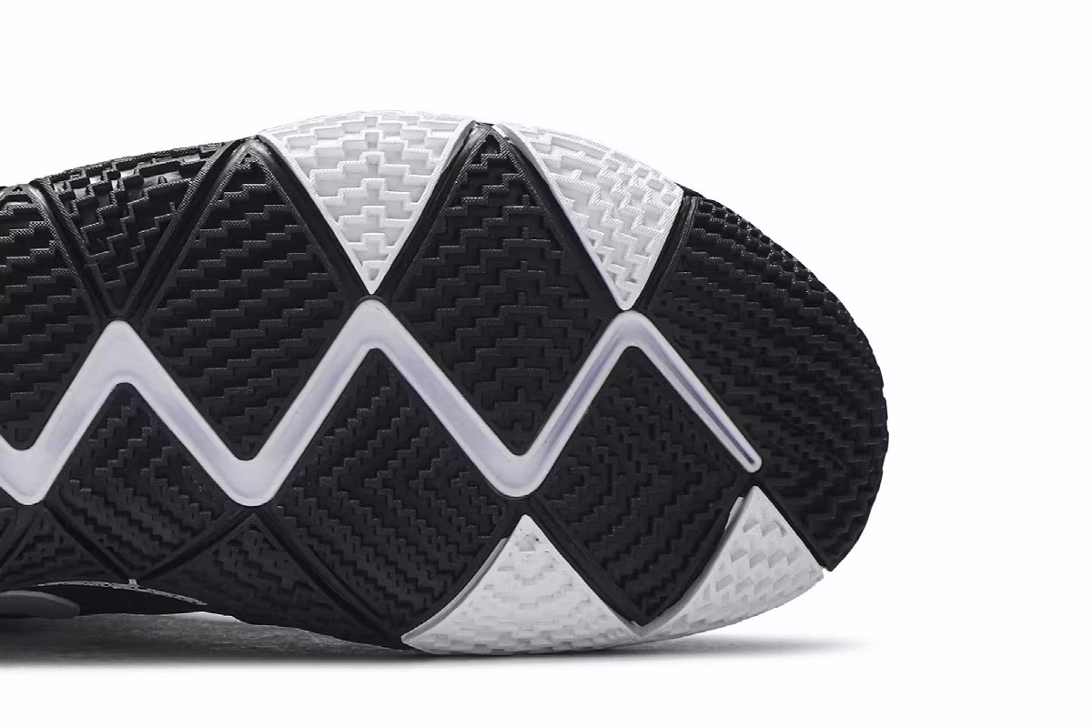Nike Kyrie 4 Black, view 6