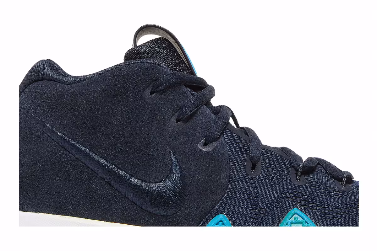 Nike Kyrie 4 GS Obsidian, view 3
