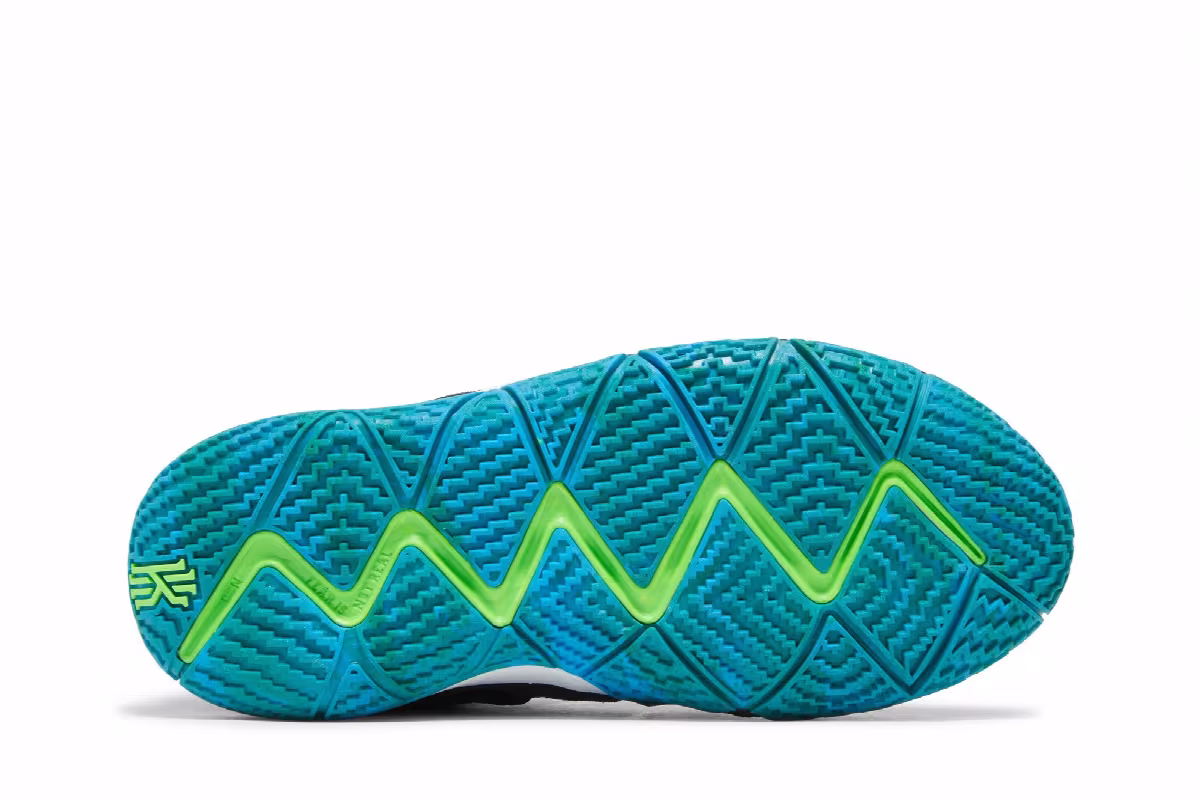 Nike Kyrie 4 GS Obsidian, view 5