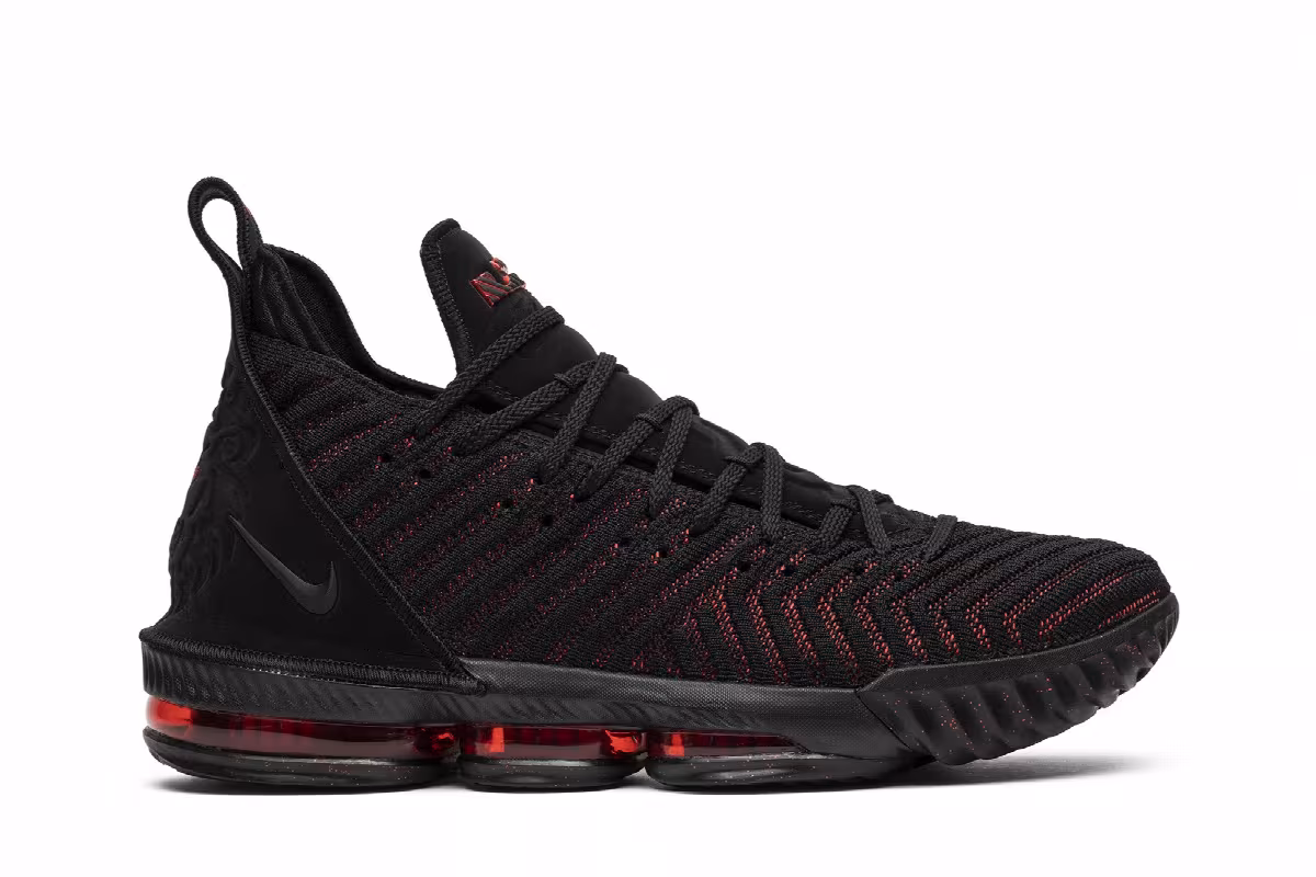 Nike LeBron 16 Fresh Bred, view 2