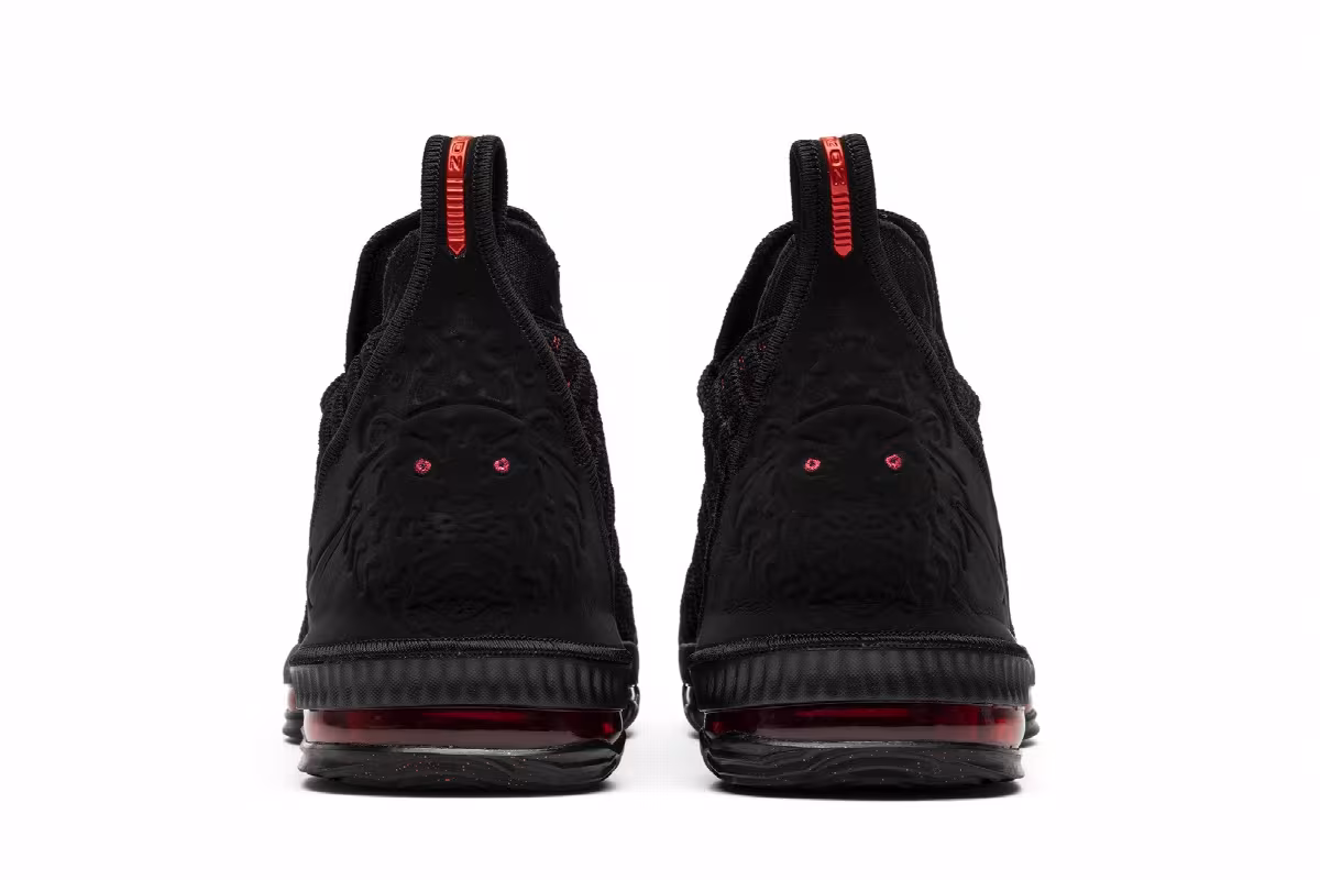Nike LeBron 16 Fresh Bred, view 7