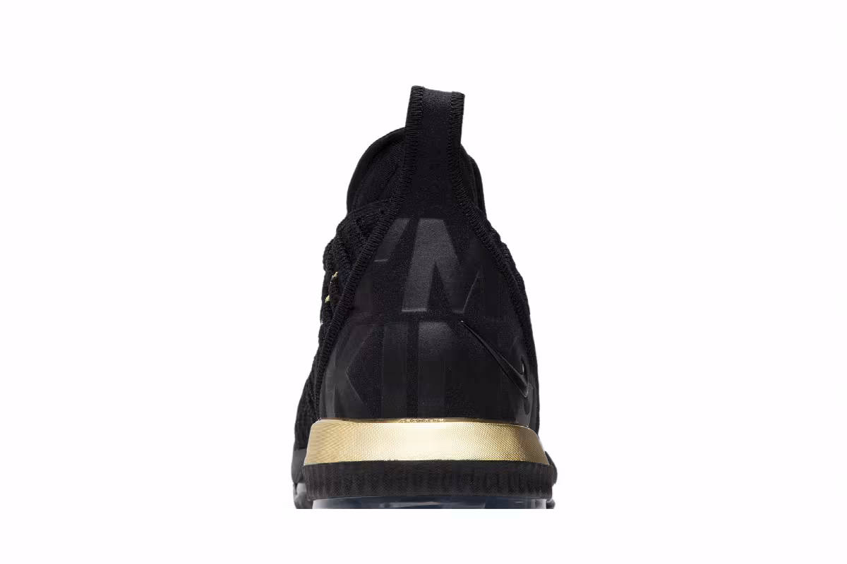 Nike LeBron 16 I'm King, view 8