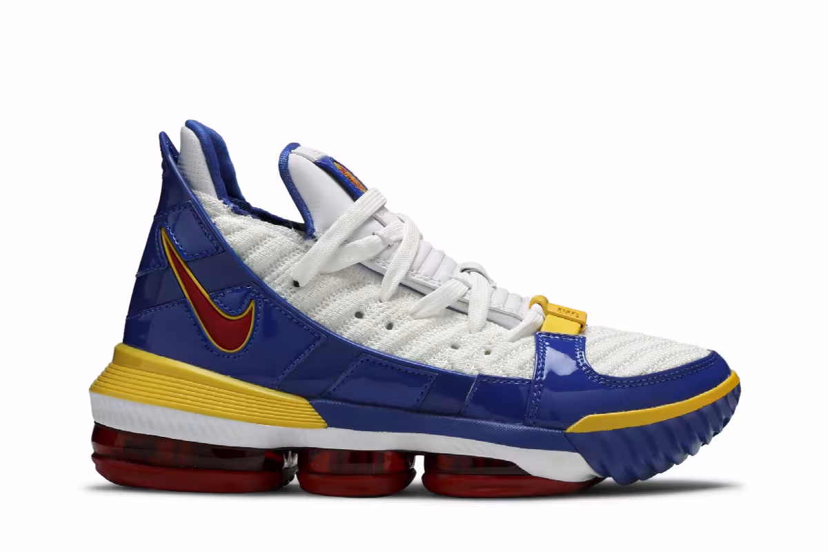 Nike LeBron 16 SuperBron, view 2