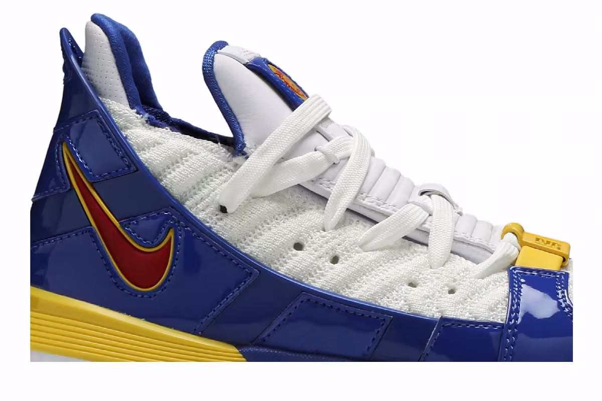 Nike LeBron 16 SuperBron, view 3