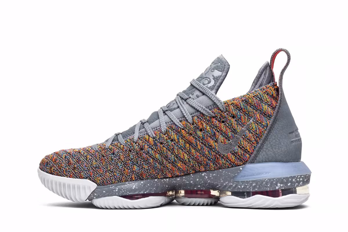 Nike LeBron 16 20 20, view 4