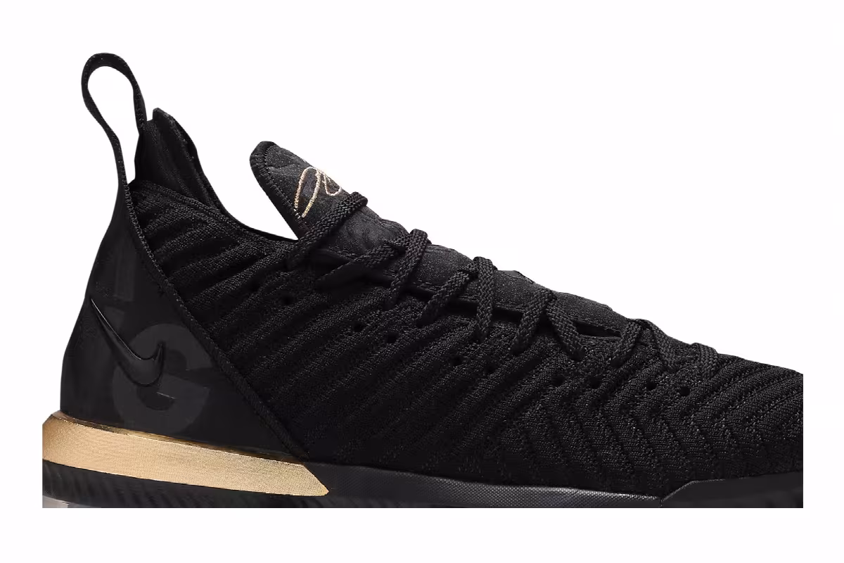 Nike LeBron 16 EP I'm King, view 3