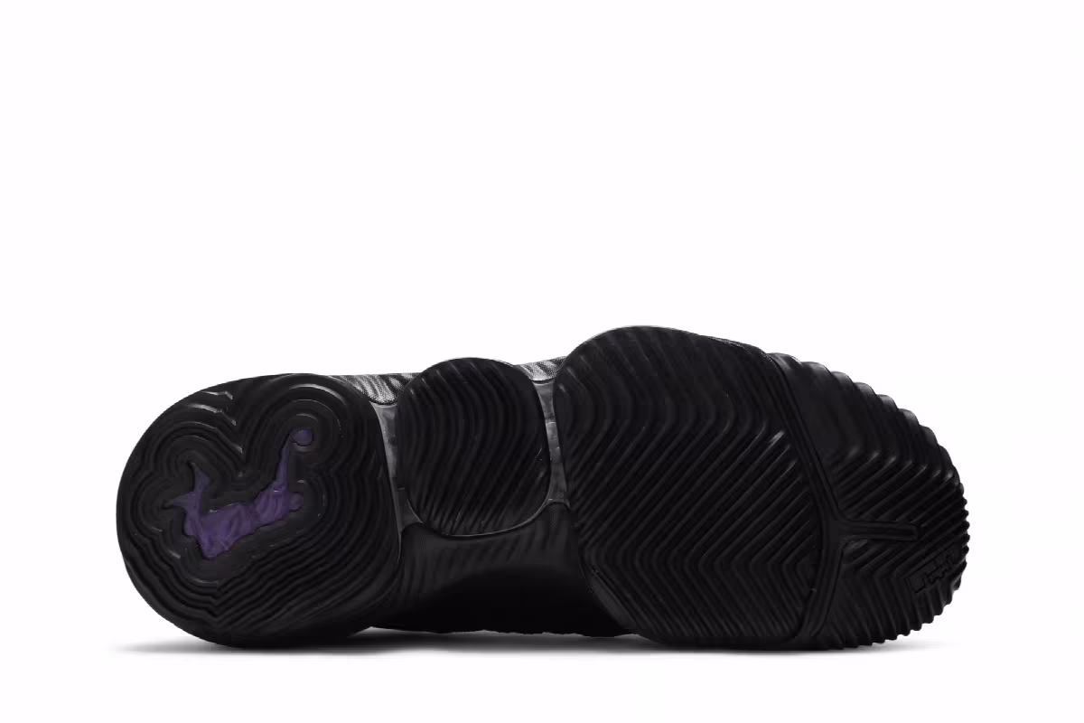 Nike LeBron 16 EP I'm King, view 5