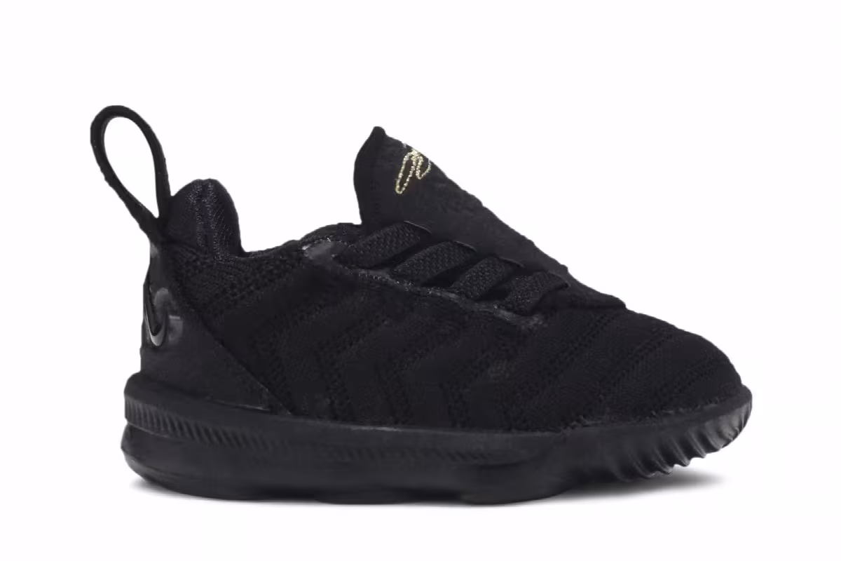 Nike LeBron 16 TD Im King, view 2
