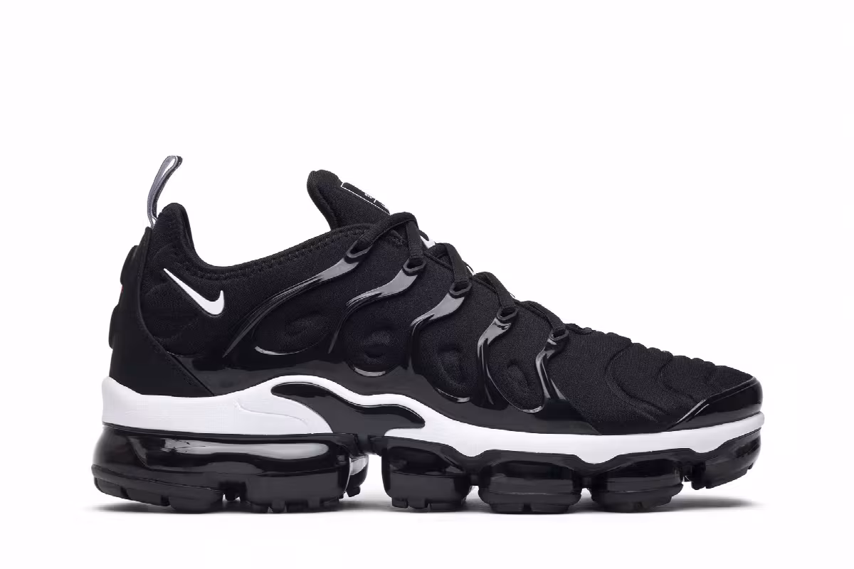 Nike Air VaporMax Plus Overbranding, view 2