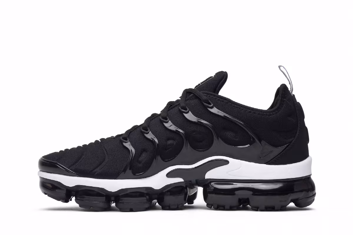 Nike Air VaporMax Plus Overbranding, view 4